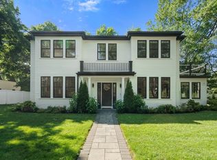 283 Walnut St, Wellesley, MA 02481