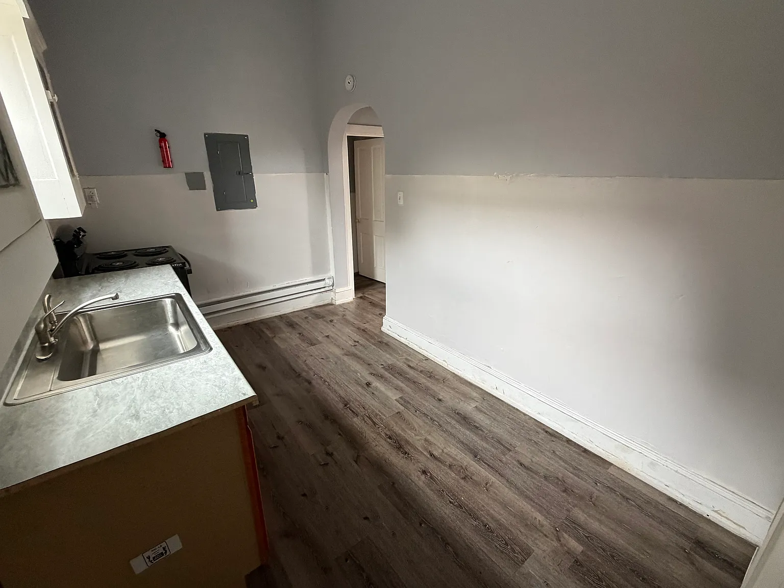 1 bed, $900 — Photo 1