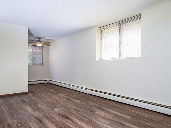 5th image of 2636 Fremont Ave S