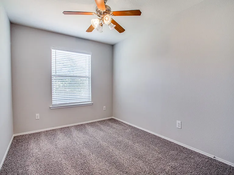 8424 Jay St — Photo 15