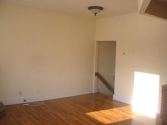 3rd image of 69 S Oxford St APT 5C
