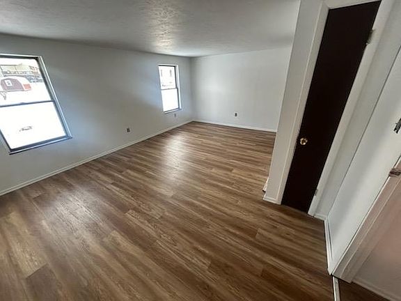 3rd image of 803 Canal St #B