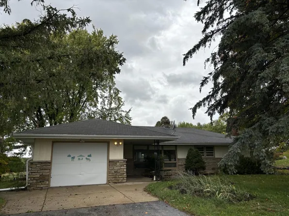 1481 State Highway 164, Hubertus, WI 53033