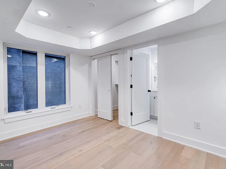 1519 Carpenter St #2 — Photo 11