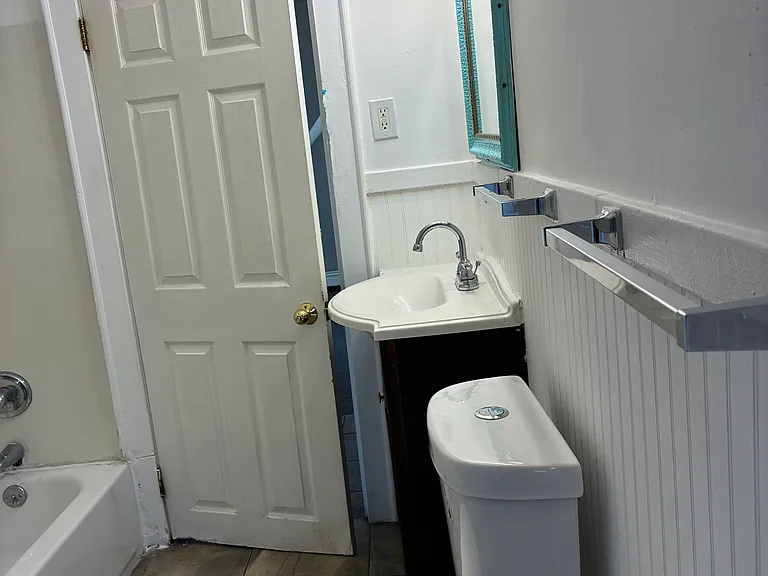 255 Poplar St #3 — Photo 5