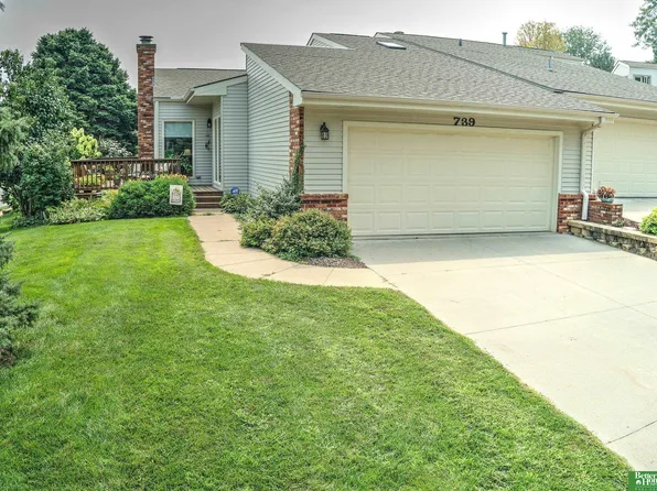 739 N 129th Ct, Omaha, NE 68154