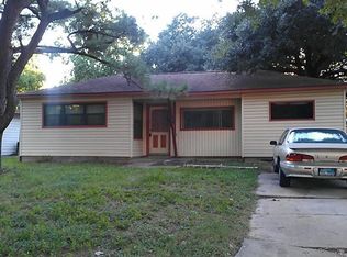 1306 Hemlock Dr, Pasadena, TX 77502