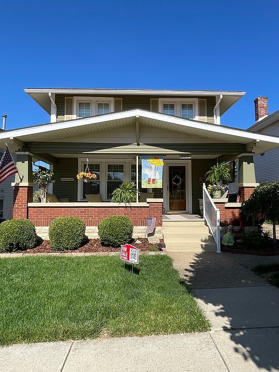 809 N 10th St - Property Image