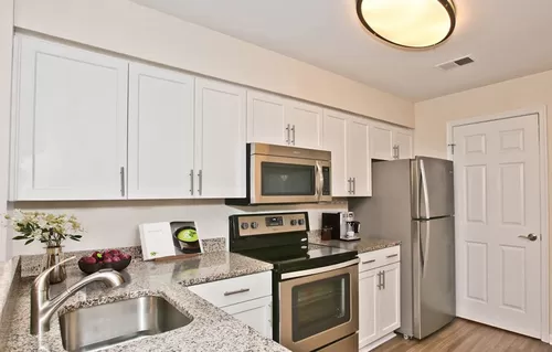 Functional and sleek energy efficient kitchens - Saratoga Square