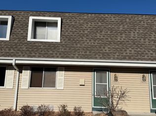 409 Dorland Pl, Maplewood, MN 55119
