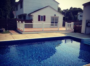 17 Ells Ave, Weymouth, MA 02190