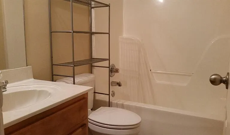 2748 Maggie Woods Pl — Photo 9