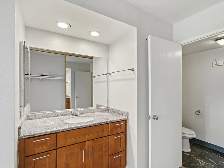 479 Costa Mesa Ter #F — Photo 25
