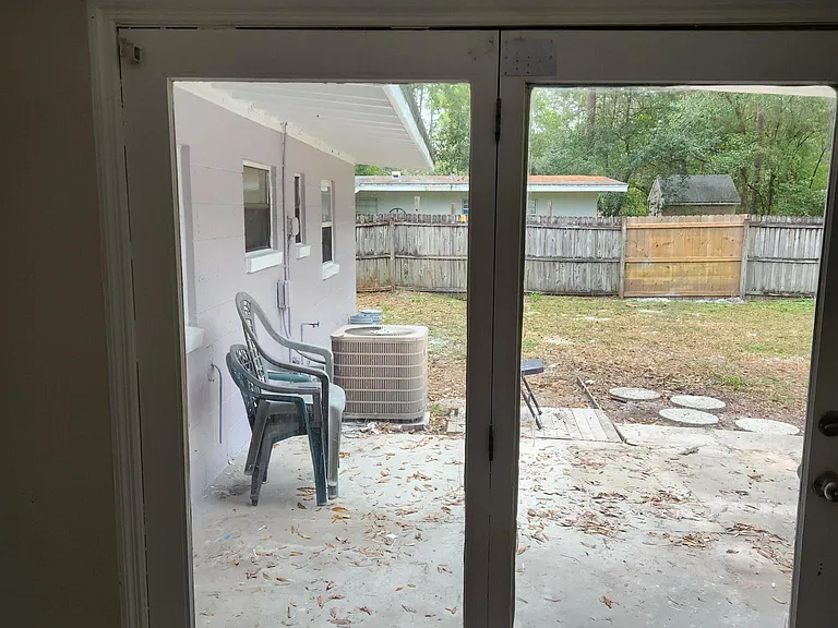 10454 Marbury Dr — Photo 1