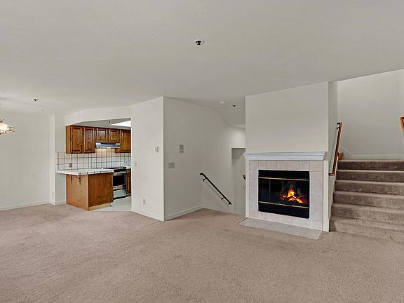 3rd image of 519 Baden Ave