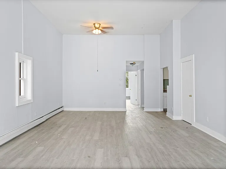 47 Ten Broeck St #B — Photo 9