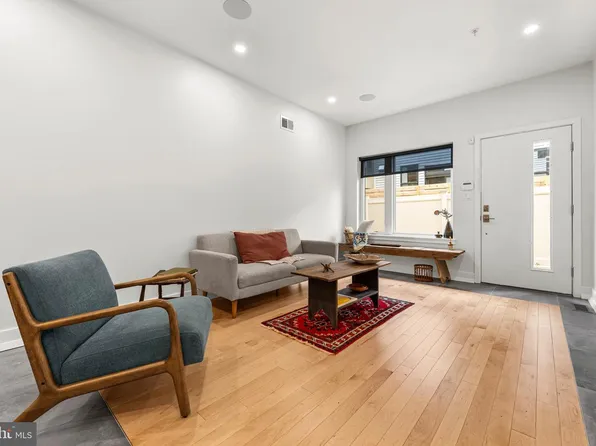 2308 E Dakota St, Philadelphia, PA 19125