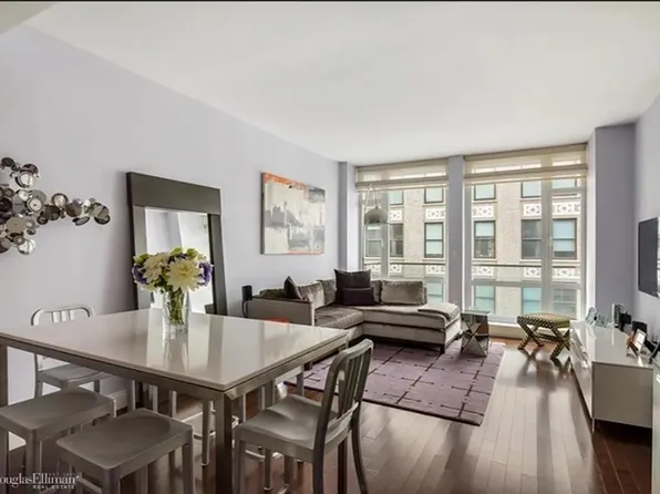 133 West 22nd Street image 1 of 13