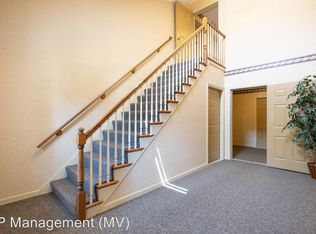 11 Concorde Way UNIT B6, Windsor Locks, CT 06096