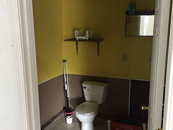 Heat, elect, wat, in shop