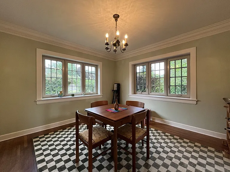 2430 SE Park Ave — Photo 18