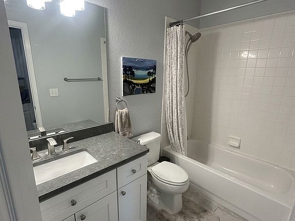 3rd image of 10528 Ashfield St #15D