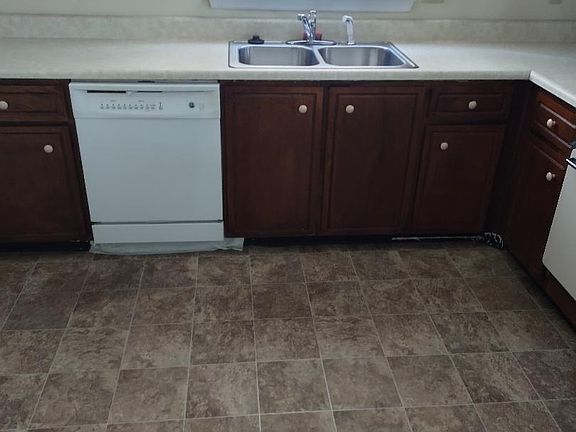 2nd image of 1012 Carolina Ave #3