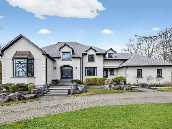 18 Walnut Glen Pl, Markham, ON L6C 1A3