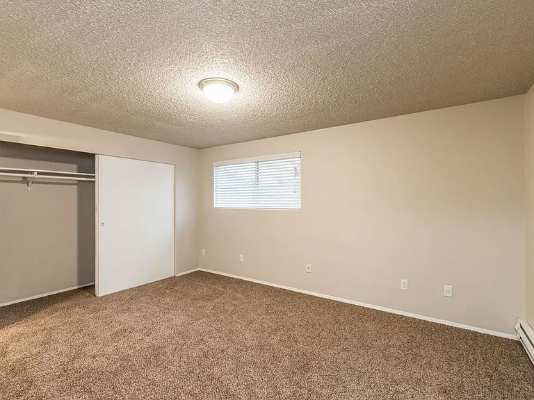 Devonshire Townhomes — Photo 12