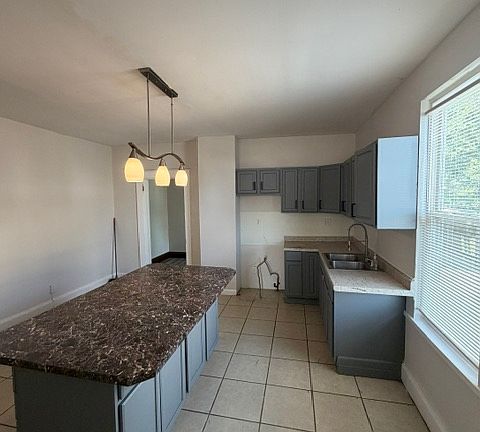 3rd image of 219 E Marceau St