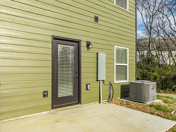 5th image of 554 Tappan Ln #1