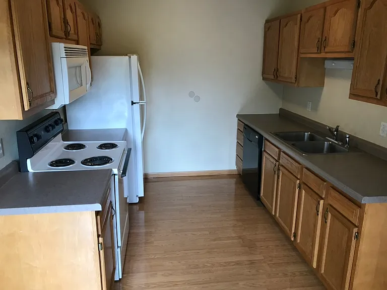 309 E 6th Ave — Photo 12