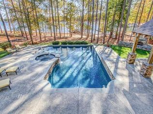 3933 Channel Pointe Ln, Denver, NC 28037