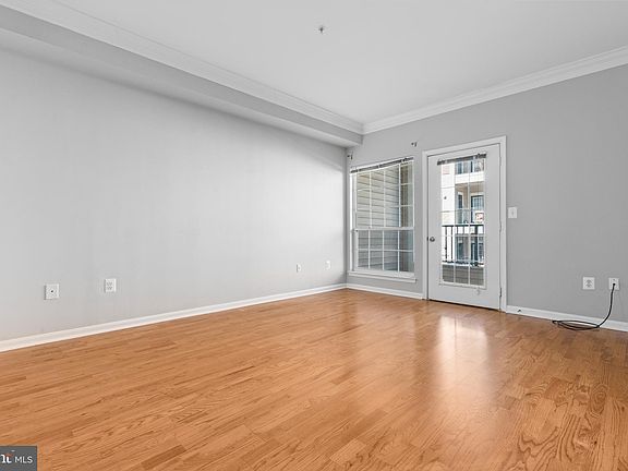 4th image of 4854 Eisenhower Ave Unit 251