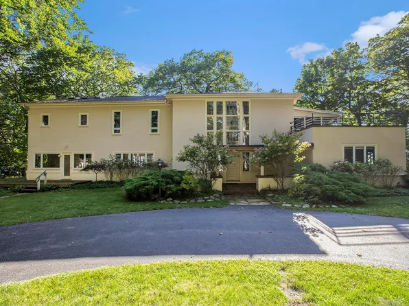 501 Michigan Ave, Frankfort, MI 49635