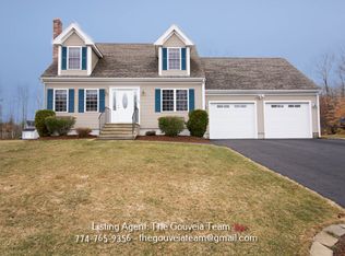 55 Metacomet Ave, Taunton, MA 02780