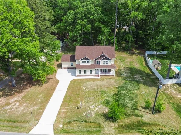 307 Smithfield Blvd, Smithfield, VA 23430