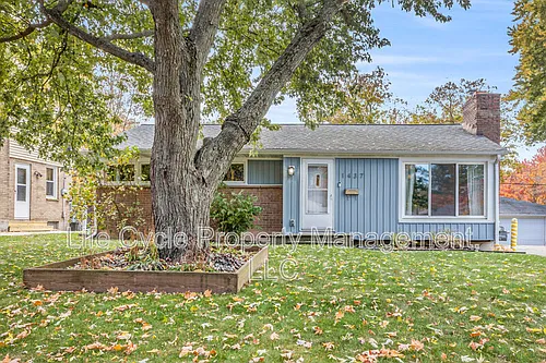 1437 Lewison Ave NE Photo 1