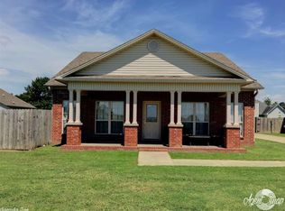 103 Farmington Cir, Lonoke, AR 72086