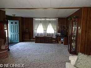 3rd image of 20 Park View Ln