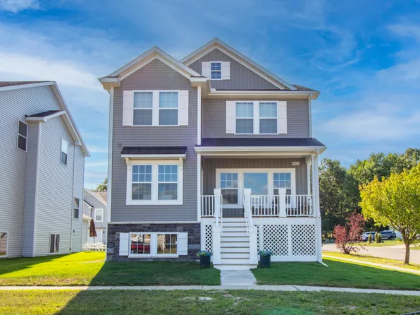 5122 Parkview Ln, South Haven, MI 49090