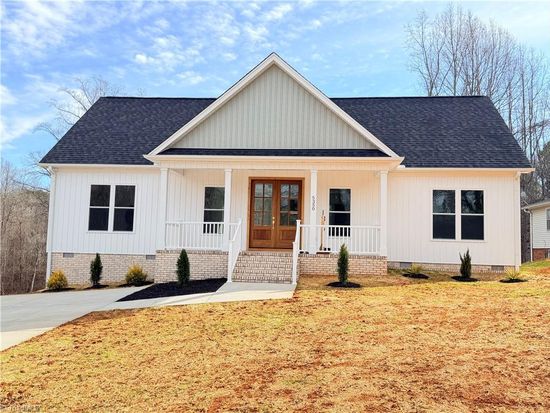5350 Faylyn Dr, Pfafftown, NC 27040