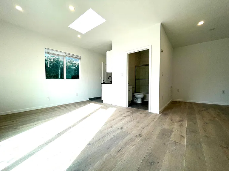 5700 Vanalden Ave #1/2 — Photo 1