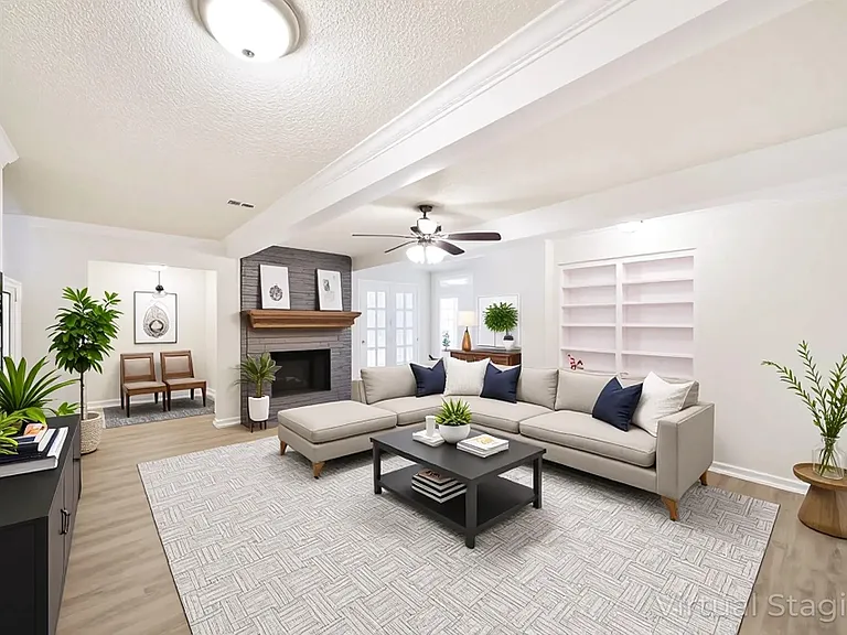 1011 Baltic Ln — Photo 3