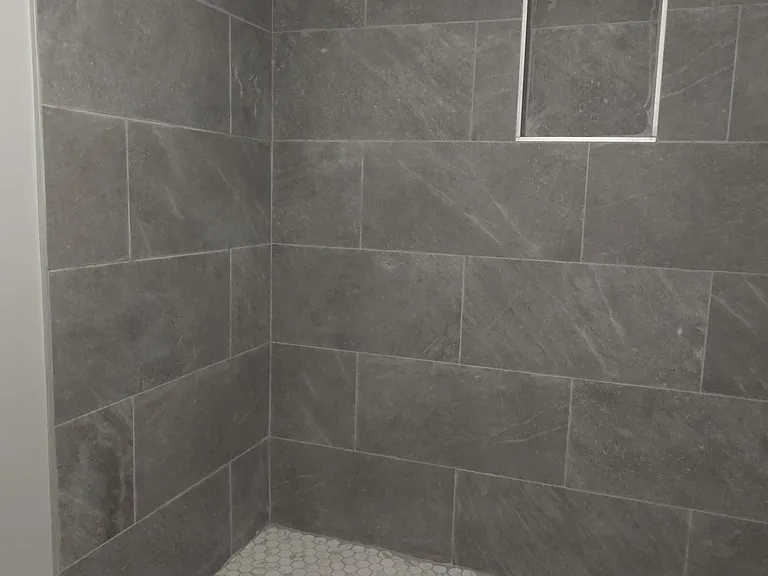 329 E 22nd St — Photo 9