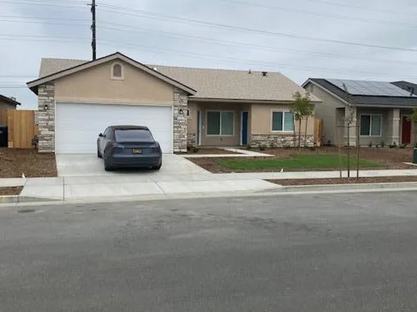 1167 S Royal Oak Court E, Porterville, CA 93257