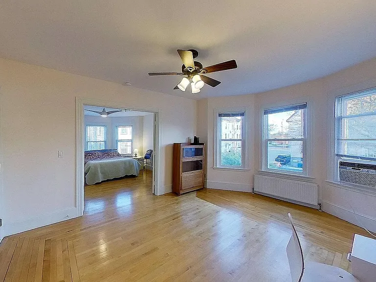 14 Cleeve St #3 — Photo 5
