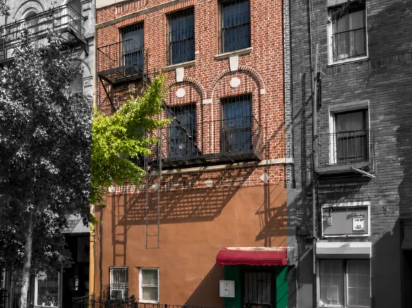 141 Tompkins Avenue image 1 of 1