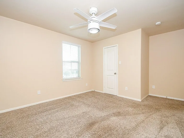29251 Jacobs River Dr — Photo 13