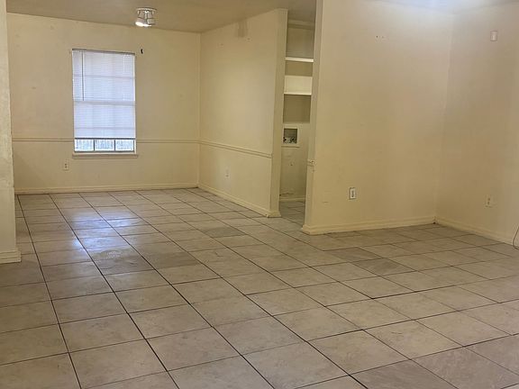 2nd image of 1766 Brookhollow Cir